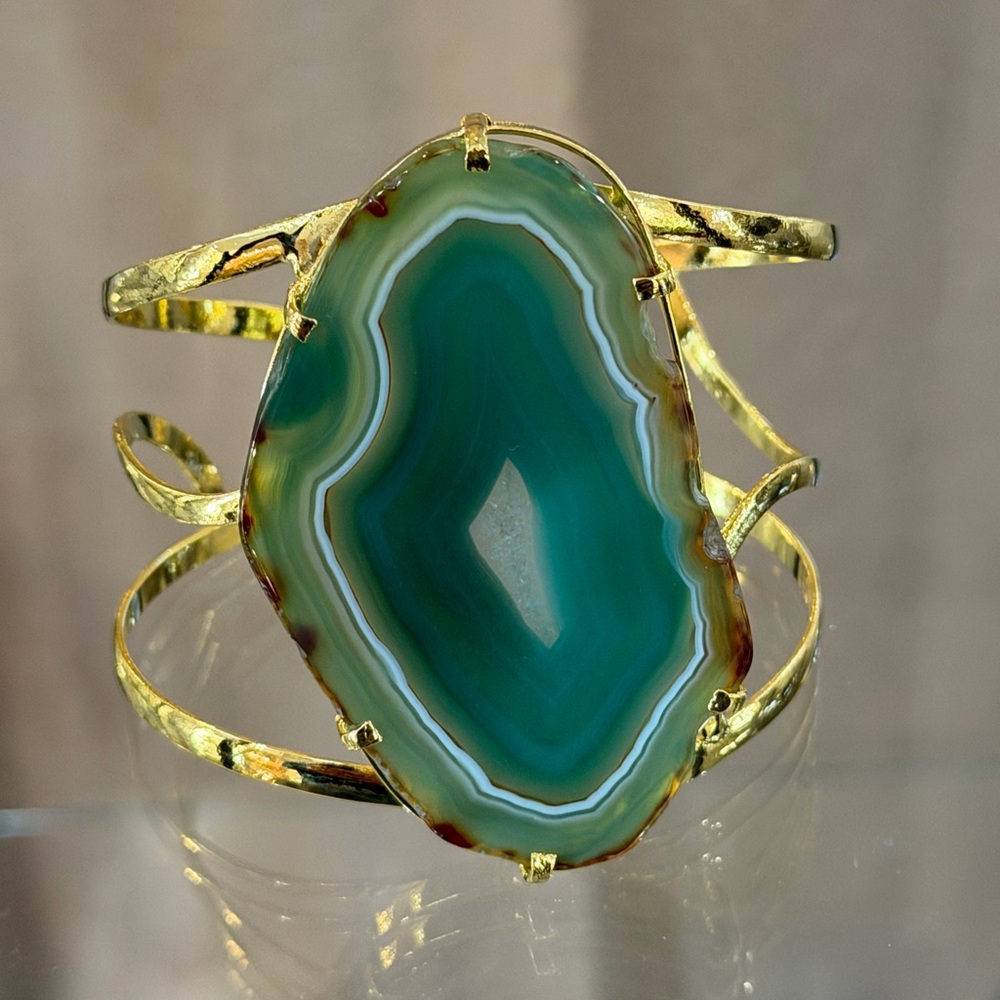 Elegant Green Agate Bracelet